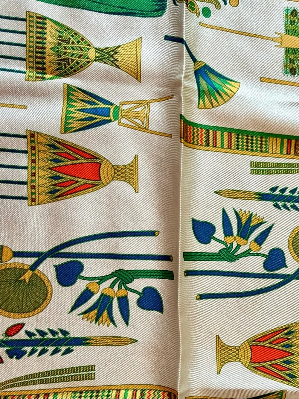 NWOT Manipuri 100 Percent Silk Square Scarf